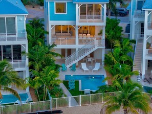 Exterior - Emerald Tides - Luxury Oceanfront Home with Private Pool, 30' Dock (Marathon)