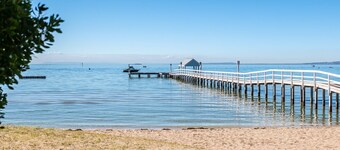 Seabound Luxe | Pool, Court, Walk to Sorrento