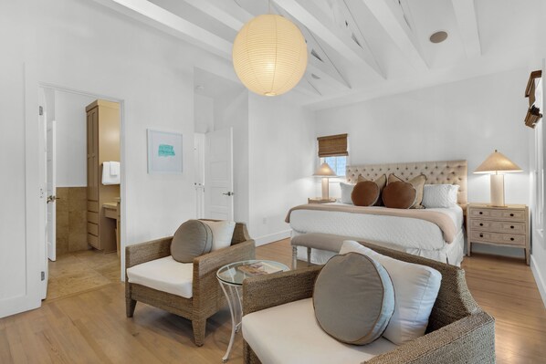 3 bedrooms, iron/ironing board, free WiFi