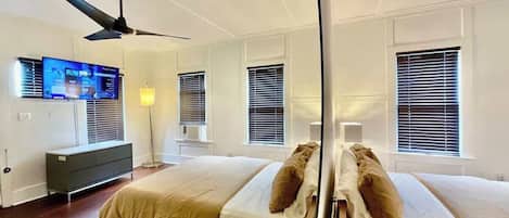 Fer et planche à repasser, Wi-Fi gratuit, draps fournis