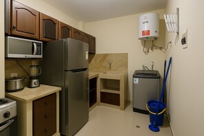 Private kitchen - Quiet mini-park in exclusive area (Víctor Larco Herrera)