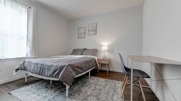 3 bedrooms, iron/ironing board