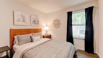 3 bedrooms, iron/ironing board