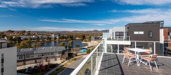 Modern Escape with Lake and Mountain Views