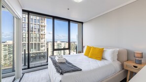 1 bedroom, desk, free WiFi, bed sheets