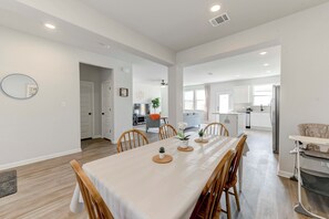 Interior - Modern 4-BDRM in Round Rock (Round Rock)