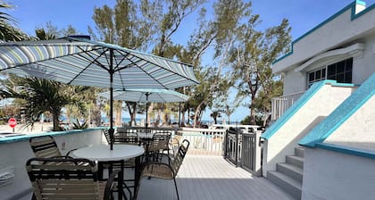 Beachfront Condo | Anna Maria FL | Unit 2