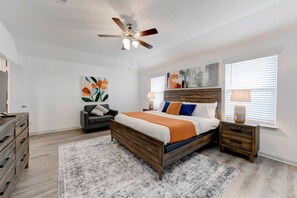 4 bedrooms, iron/ironing board - 4BR Corporate Stay in Hutto (Hutto)