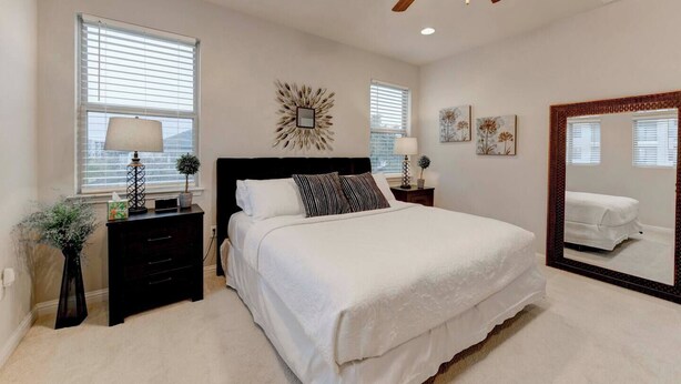 4 bedrooms, desk, iron/ironing board, WiFi (free)