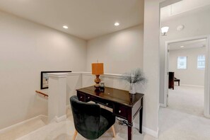 Interior - Modern 4BR Home Near Cedar Park (Austin)