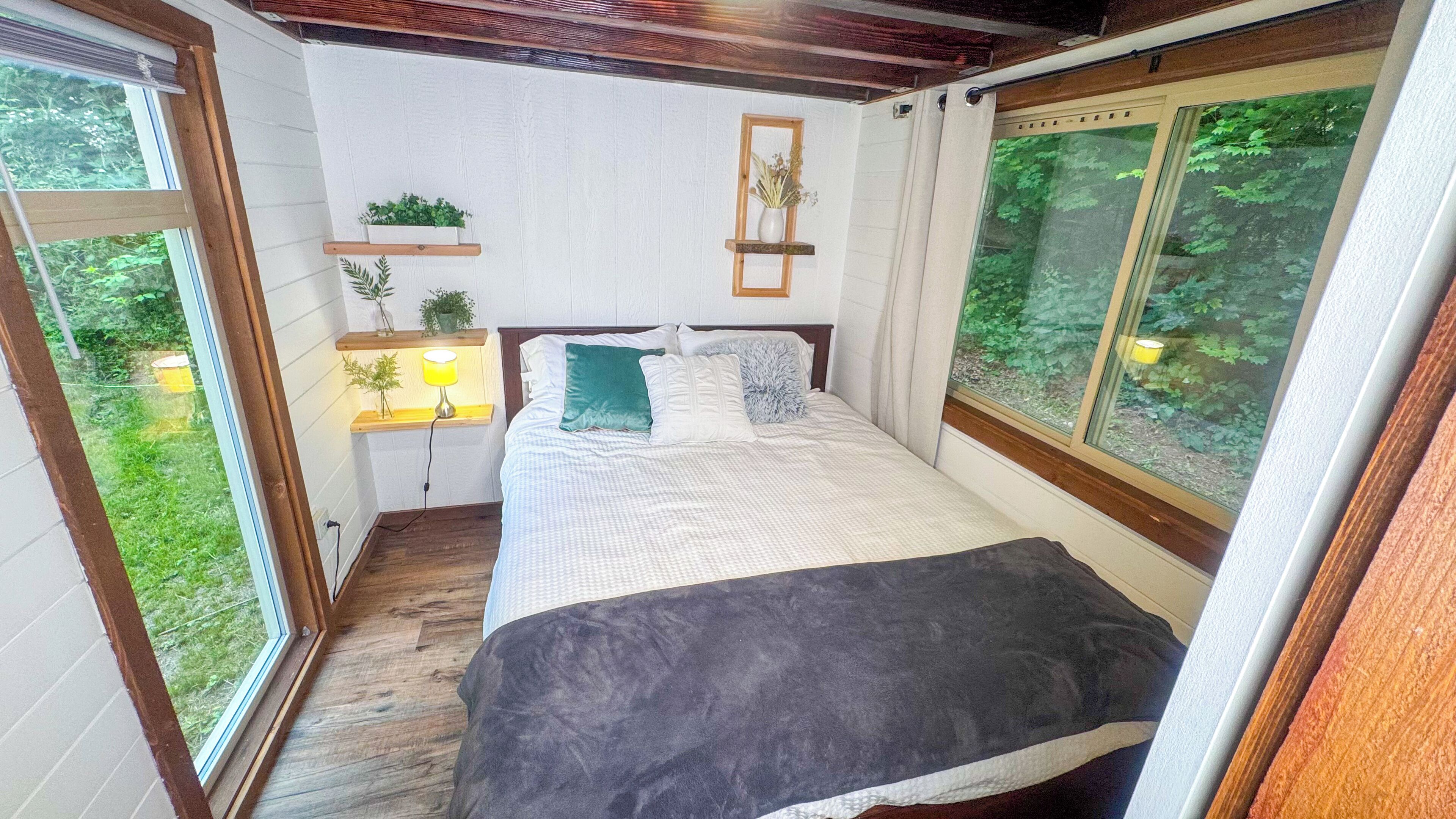 1 多间卧室、熨斗/熨衣板、WiFi、床单