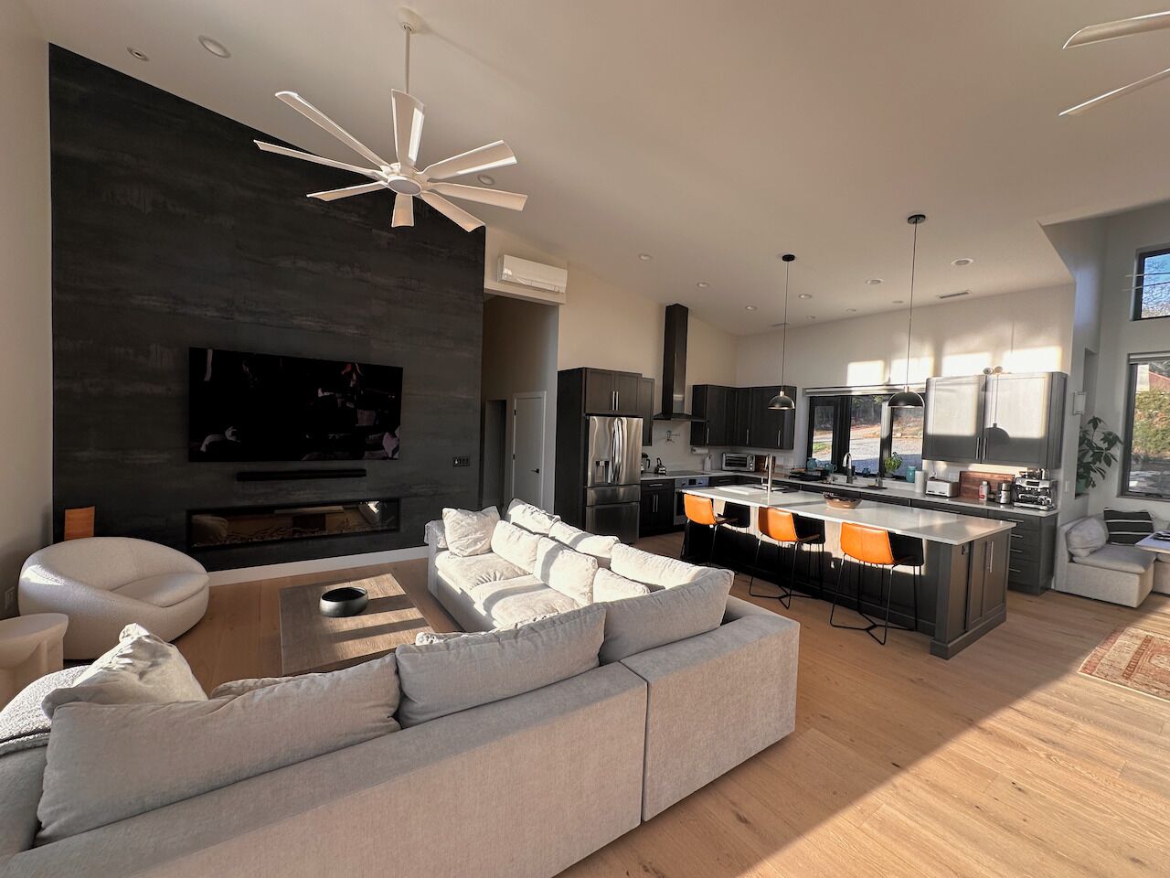 TV connectée, cheminée