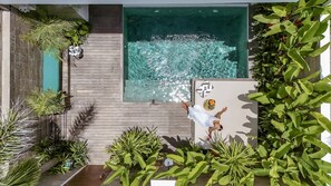 Kolam renang outdoor