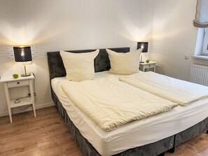 2 bedrooms, internet