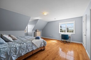 3 bedrooms, free WiFi, bed sheets - Charming Rustico 3BR with Harbour Views, Firepit & Minutes from PEI Beaches (Prince Edward Island)