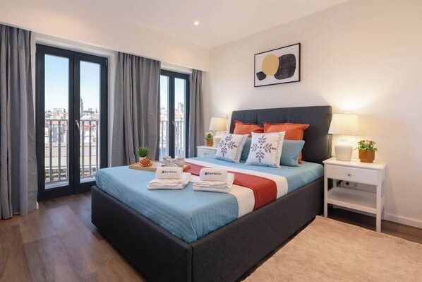 6 bedrooms, iron/ironing board, travel cot, free WiFi