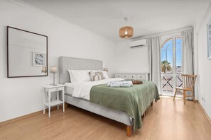 2 bedrooms, iron/ironing board, travel crib, free WiFi