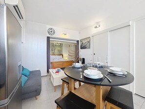 Imagen sin descripción, 4 de 30, botón