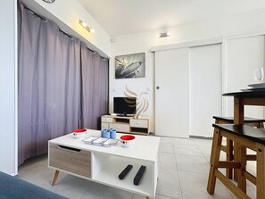 Imagen sin descripción, 3 de 30, botón