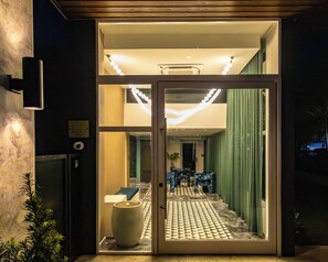 Exterior detail - LaChanel QnRoomPool ResortVibe NearBeach (San Juan)