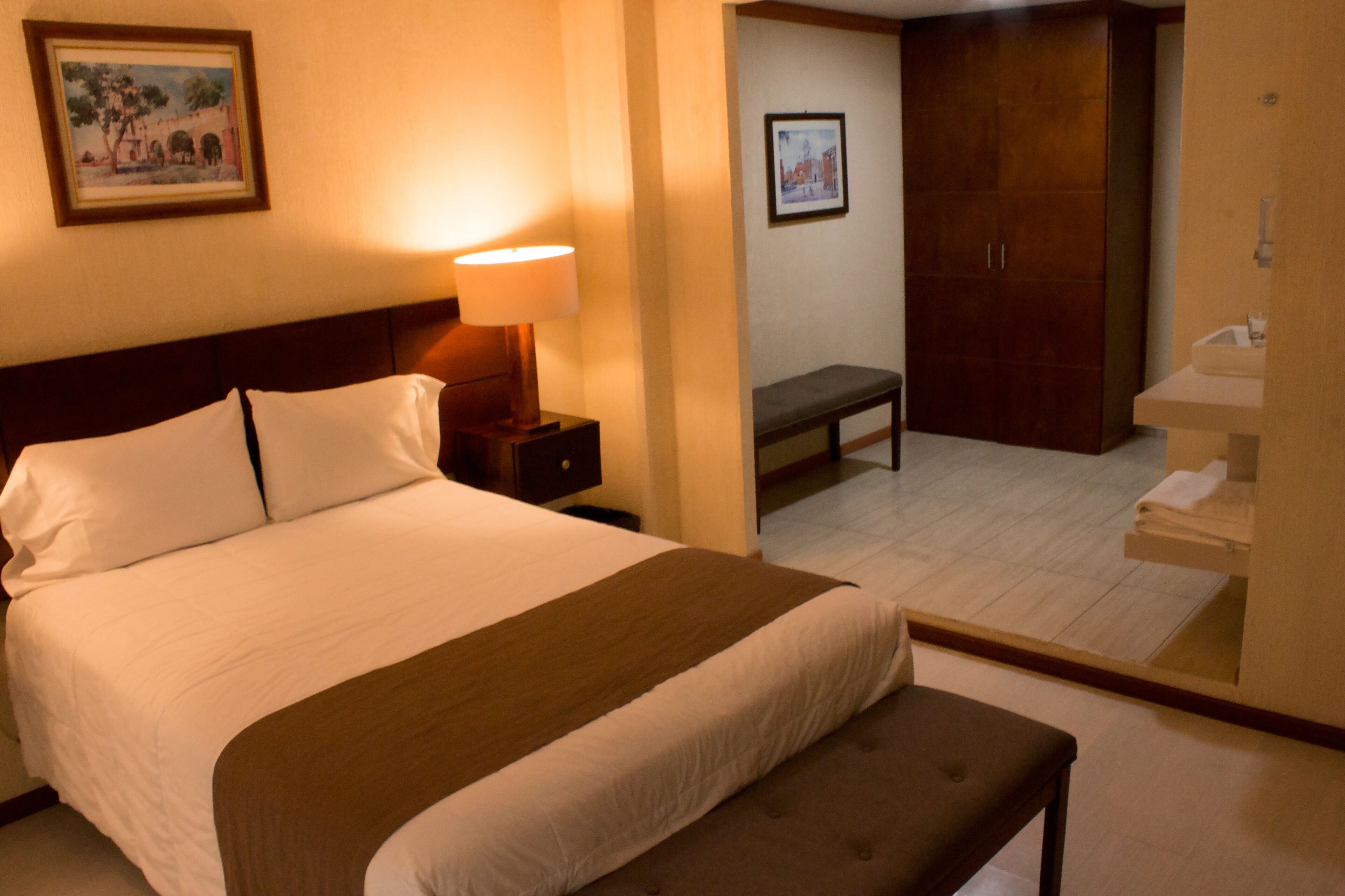 12 bedrooms, iron/ironing board, internet, bed sheets