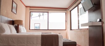 Hotel Tlaxcala (one block from the zocalo of Tlaxcala )