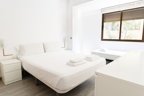 4 chambres, fer et planche à repasser, accès Internet, draps fournis
