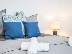 2 bedrooms, Internet