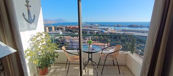 Ocean View and Parking - Modern central apartment in front of the Mall