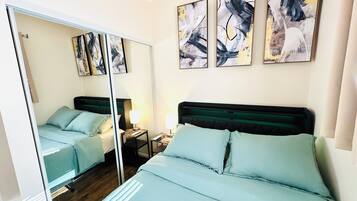 3 habitaciones, tabla de planchar con plancha, wifi y ropa de cama