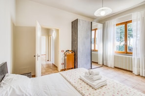 3 chambres, Wi-Fi gratuit, draps fournis