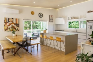 Premium Villa, Garden View | Private kitchen