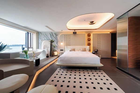 Luxury Room | Individually decorated, laptop workspace, iron/ironing board
