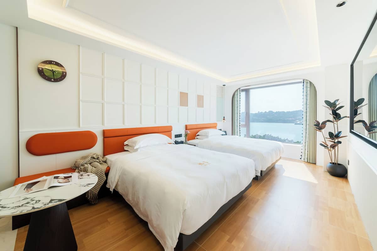 Panoramic Quadruple Room | Individually decorated, laptop workspace, iron/ironing board