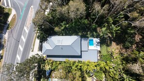 Exterior - Retreat at Byron {Heated pool} (Byron Bay)