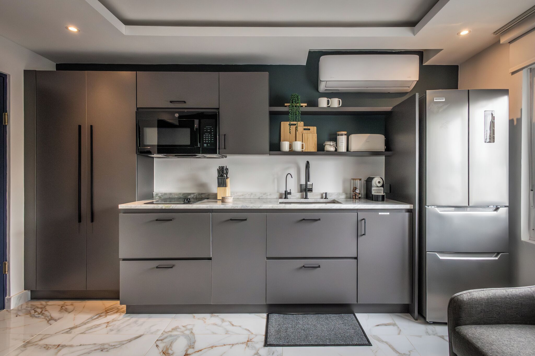 Apartment, 1 King Bed with Sofa bed, Non Smoking, Kitchen | Private kitchen