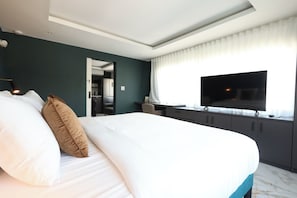 Apartamento, 1 cama King e sofá-cama, para não fumantes, cozinha | Cortinas blackout, ferros/tábuas de passar roupa, Wi-Fi de cortesia