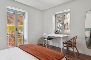 1 bedroom, iron/ironing board, internet, bed sheets