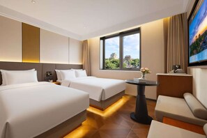 Warm Family Room | Free WiFi, bed sheets - Gulou Lanting Hotel  (Beijing)