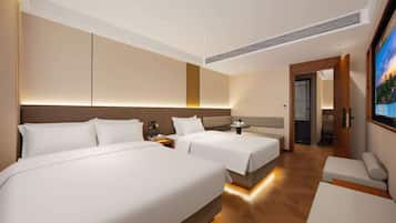Senior Studio Suite | Free WiFi, bed sheets