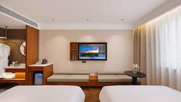 Mugu Deluxe Family Room | Free WiFi, bed sheets