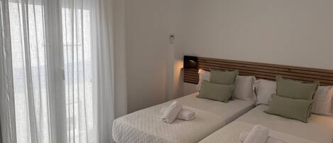 2 makuuhuonetta, silitysrauta/-lauta, internet, vuodevaatteet