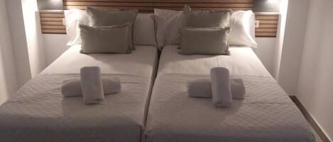 2 chambres, fer et planche à repasser, accès Internet, draps fournis