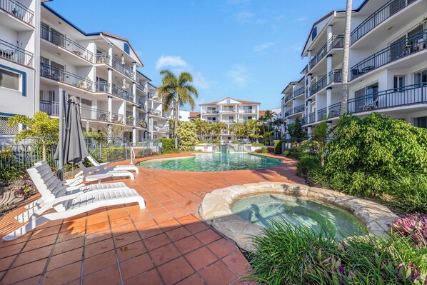 야외 스파 욕조