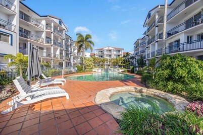 Blue Water Bay Holiday Villas -Southport