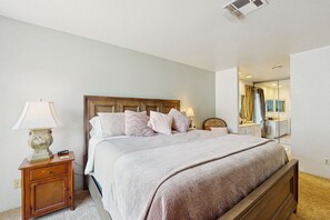 2 bedrooms, iron/ironing board, Internet, bed sheets - Stay Awhile: Enjoy Relaxed, Comfortable Living in the Heart of Palm Desert. (Palm Desert)