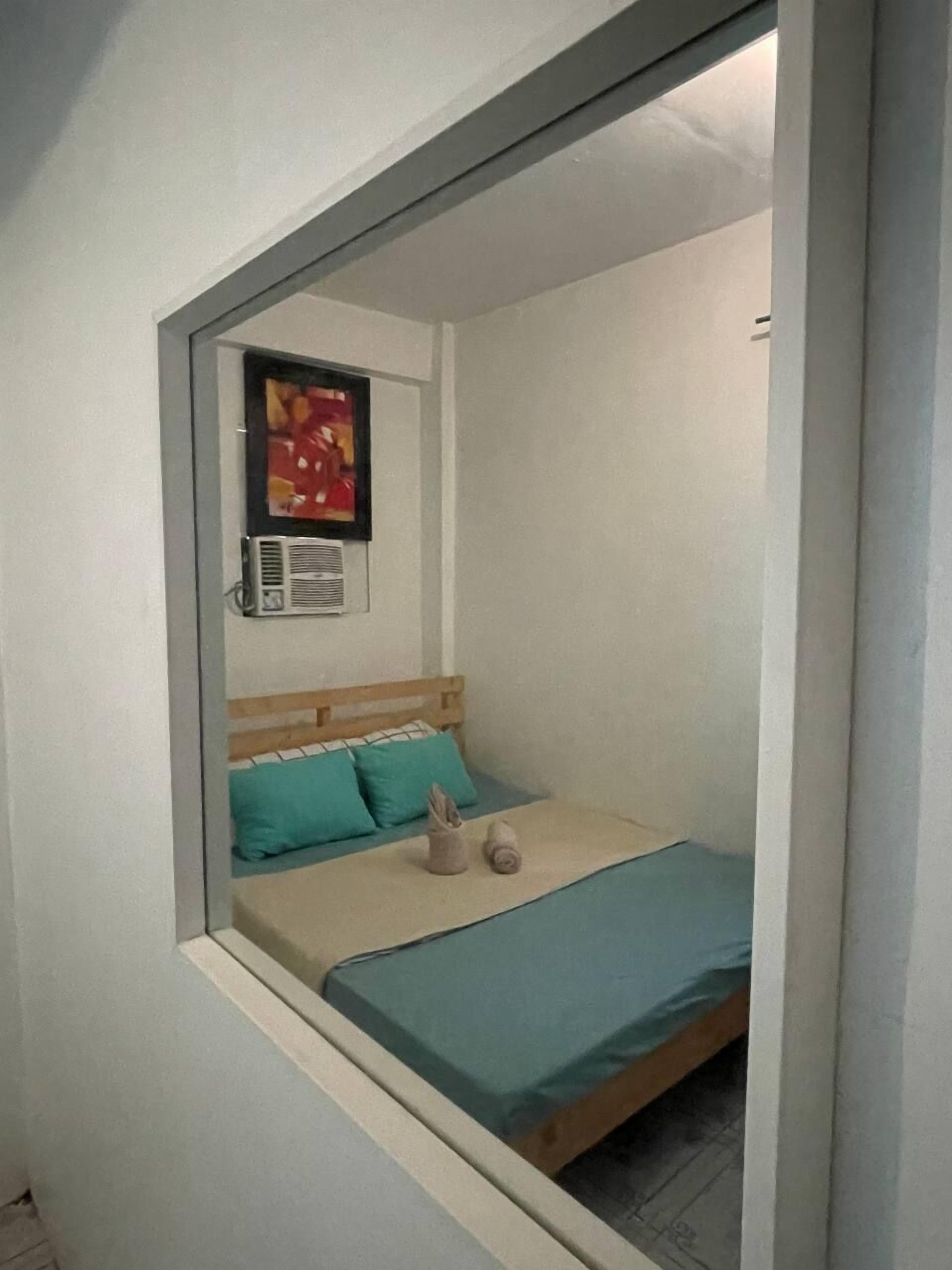 Standard Room | Desk, free WiFi, bed sheets