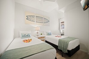 2 habitaciones, tabla de planchar con plancha, wifi y ropa de cama