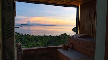 Sauna, hot stone massages, deep-tissue massages, Swedish massages