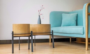 Roupas de cama premium, edredons de pluma, frigobar